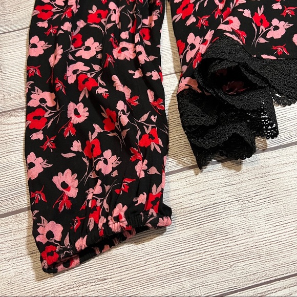 EXPRESS Lace Yoke Cold Shoulder Blouse - Picture 7 of 16